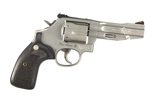 Smith & Wesson L Frame (Medium-Large) 686 Pro .357 Mag.  Revolver UPC 22188780123